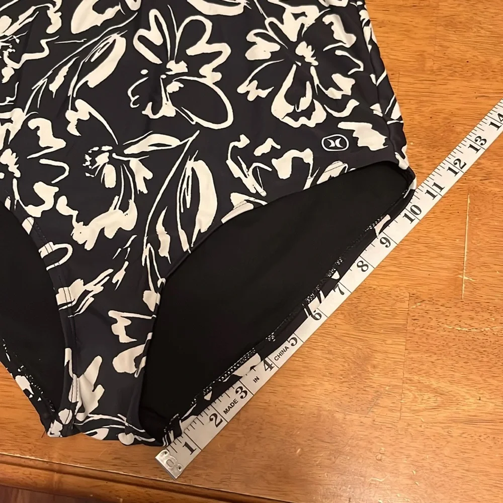 Hurley One Piece Swimsuit Ink Fresco Floral Black and White Womens Medium
